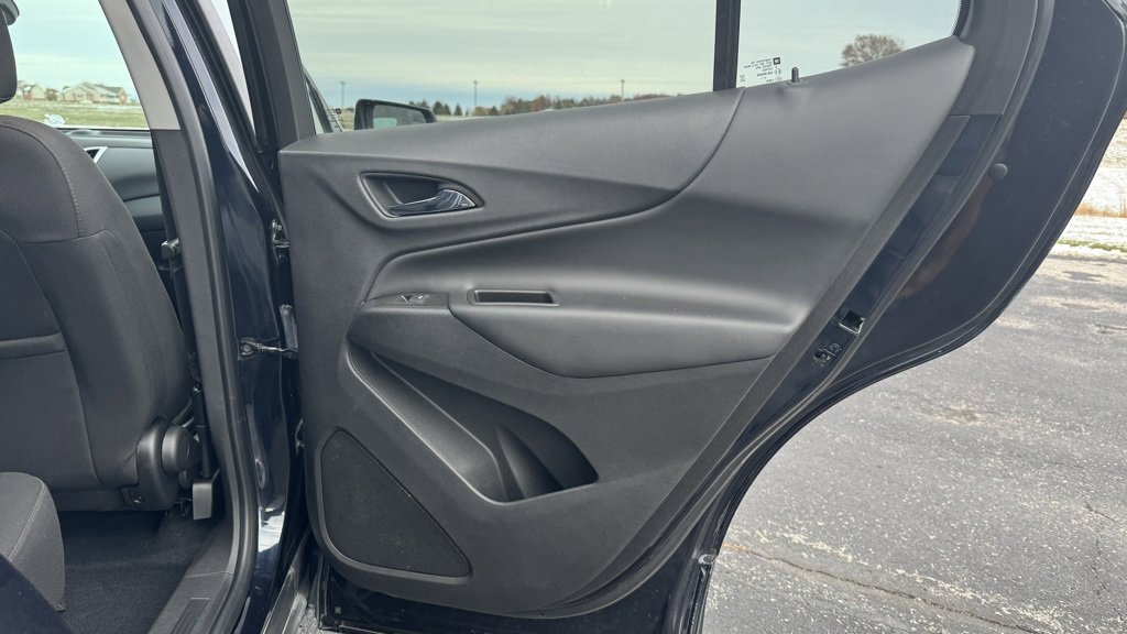 Used 2021 Chevrolet Equinox LT image 23