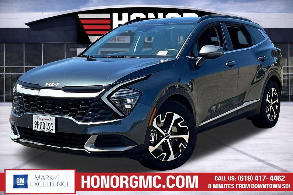 Used 2025 Kia Sportage EX w/ Premium Package FWD image 3