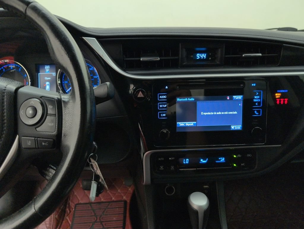 Used 2019 Toyota Corolla SE FWD image 17