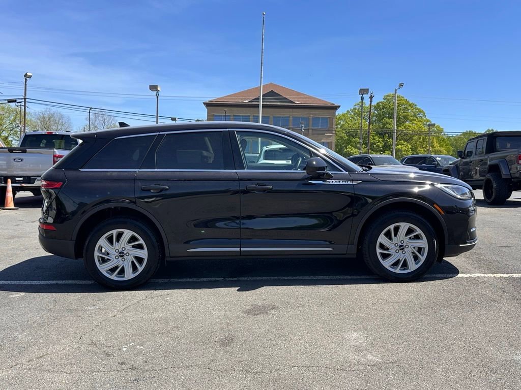 Used 2025 Lincoln Corsair FWD image 10