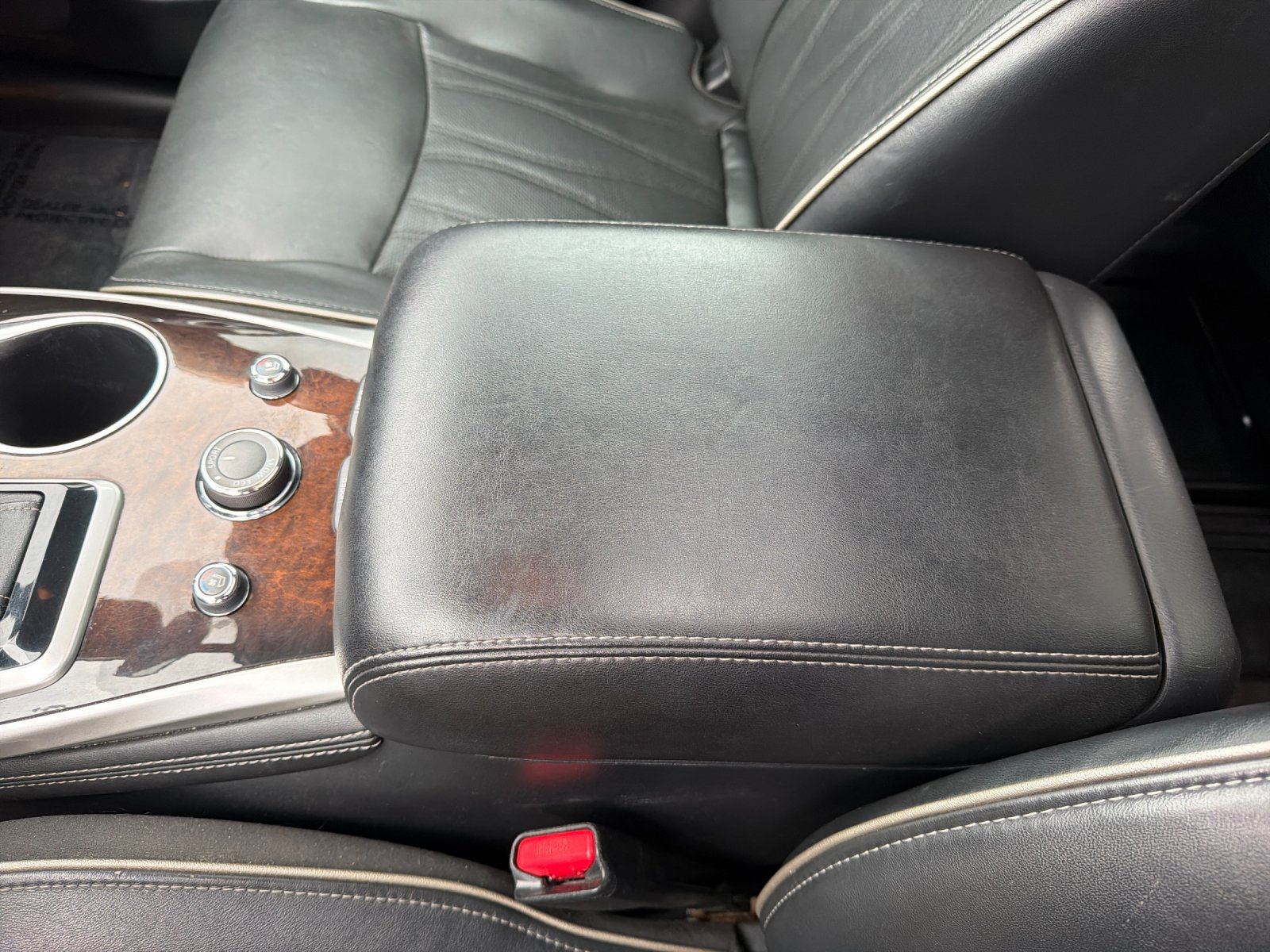 Used 2020 INFINITI QX60 Luxe w/ Sensory Package FWD image 25