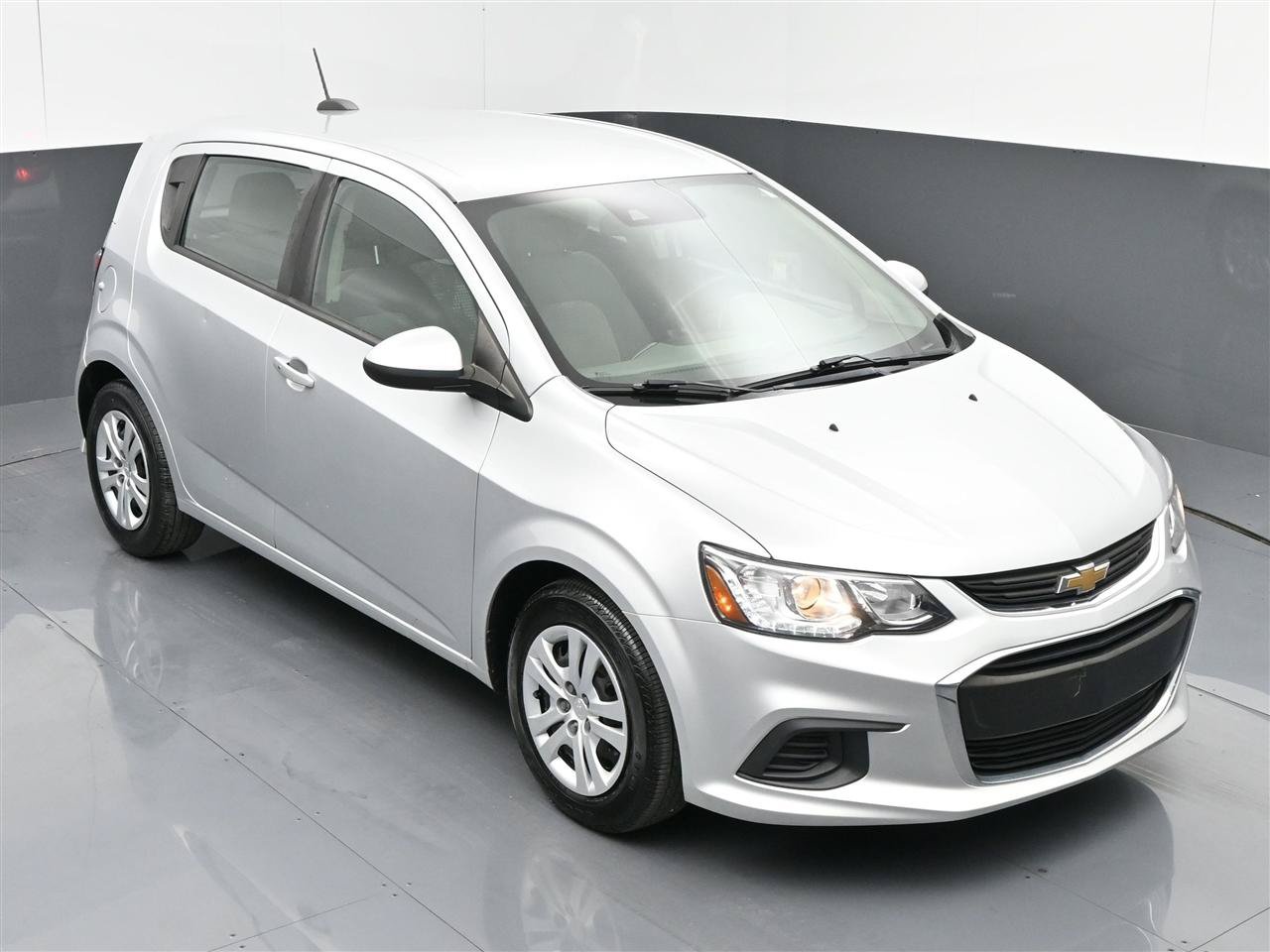 Used 2020 Chevrolet Sonic LT FWD image 23