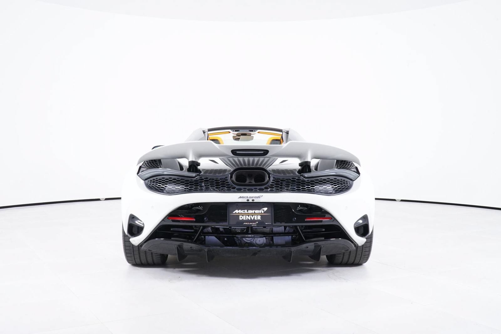Used 2024 McLaren 750S Spider RWD image 6