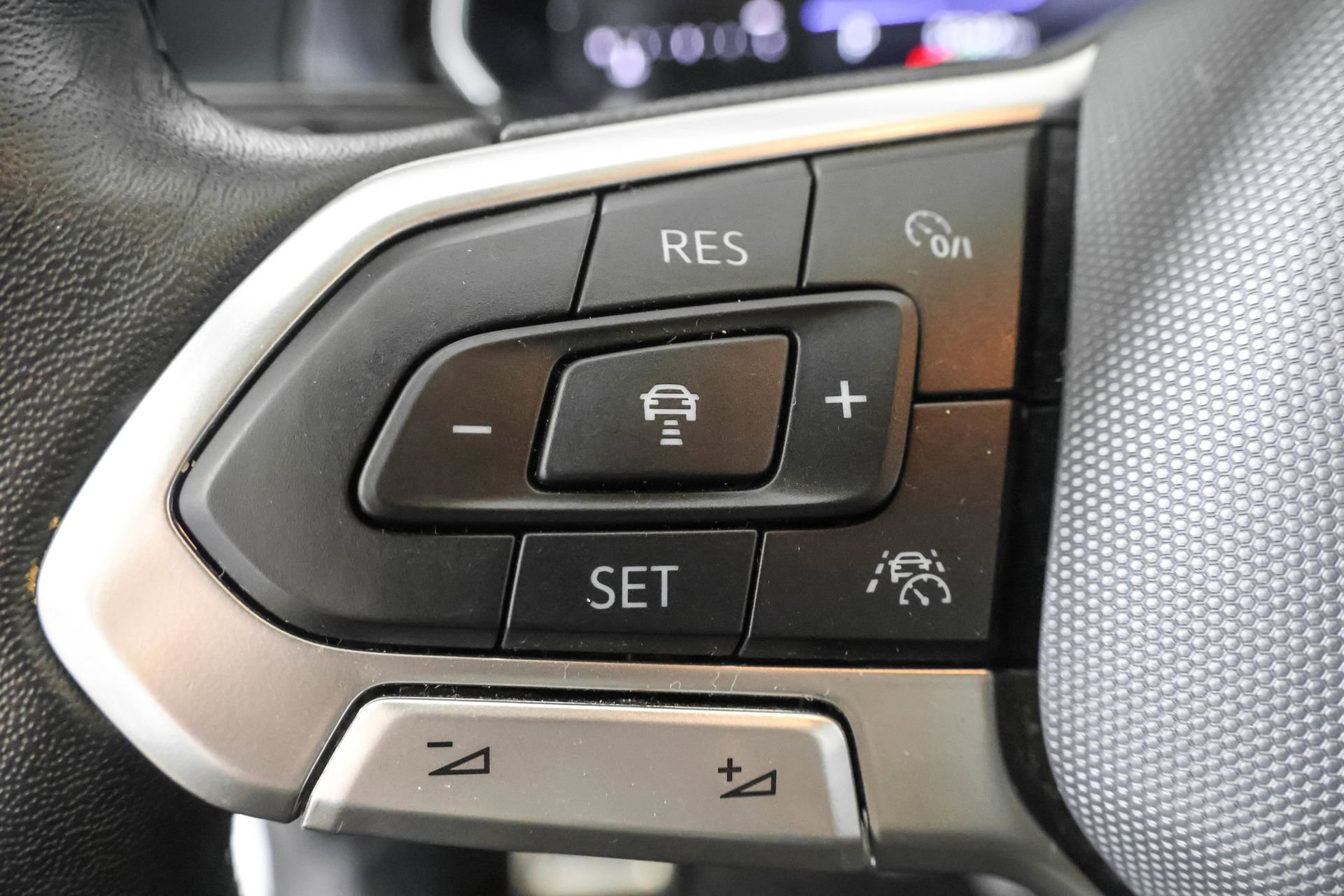 Used 2024 Volkswagen Jetta Sport image 26