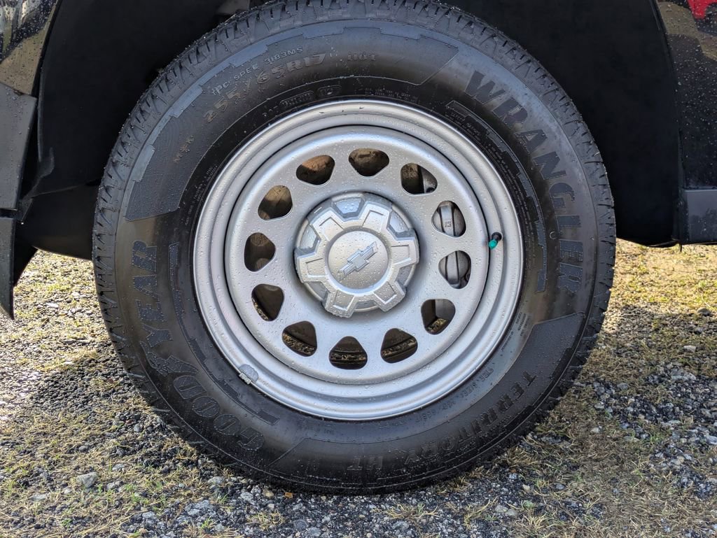 Used 2023 Chevrolet Colorado W/T image 10