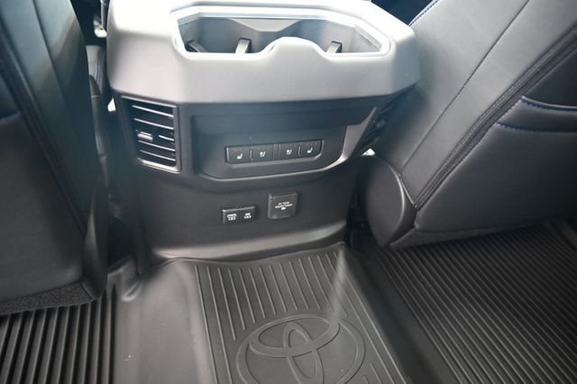New 2026 Toyota Tundra Platinum AWD/4WD image 34
