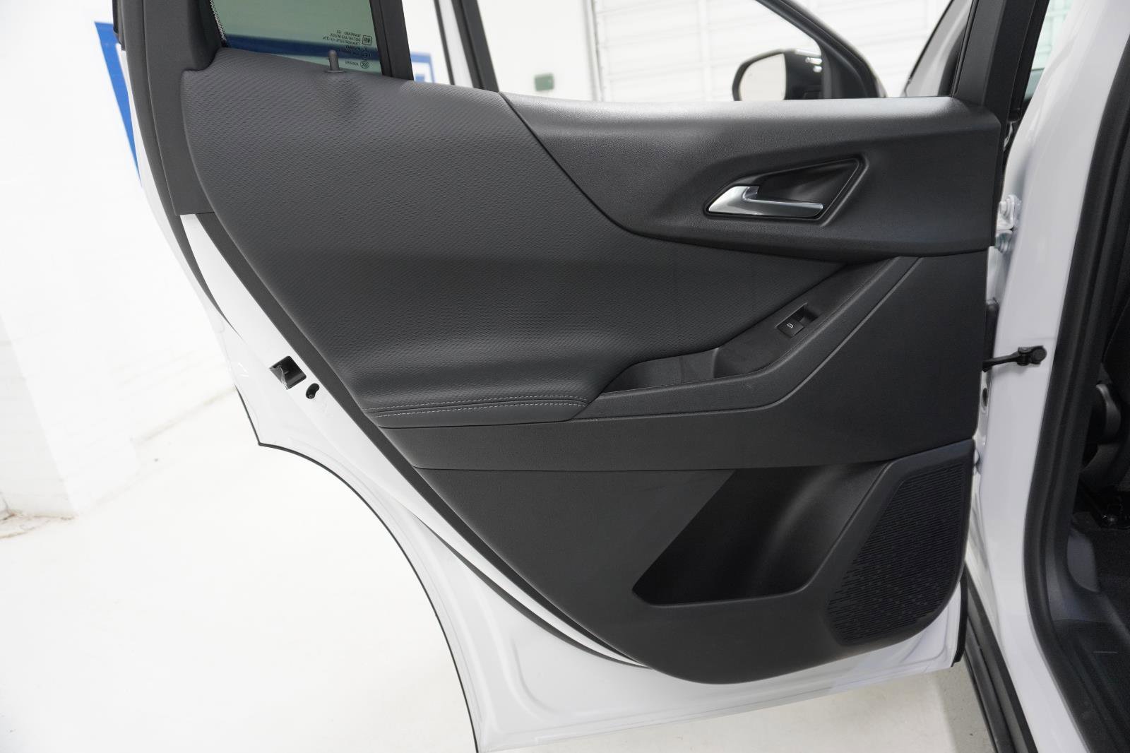 New 2026 Chevrolet Equinox LT image 29