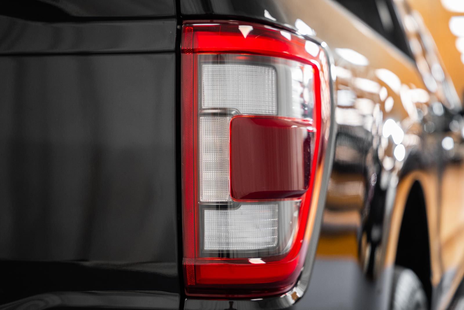 Certified 2022 Ford F150 Lariat w/ Equipment Group 502A High image 22