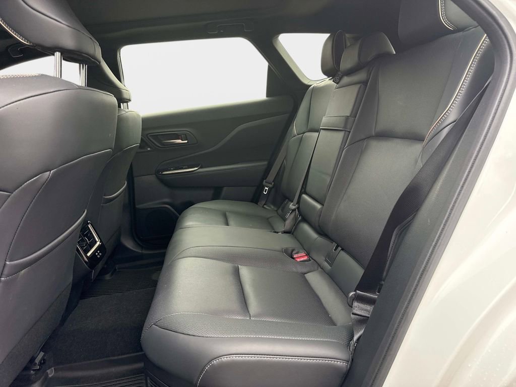 Used 2025 Toyota Crown Signia w/ Advanced Technology Package image 12