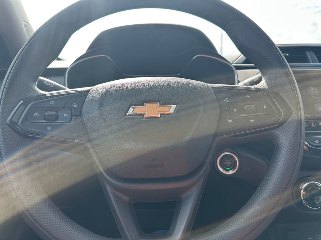 Used 2022 Chevrolet TrailBlazer LT w/ Sun and Liftgate Package image 21