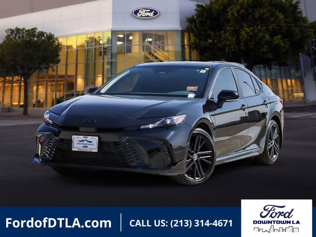 Used 2026 Toyota Camry Hybrid w/ Multimedia Upgrade Package