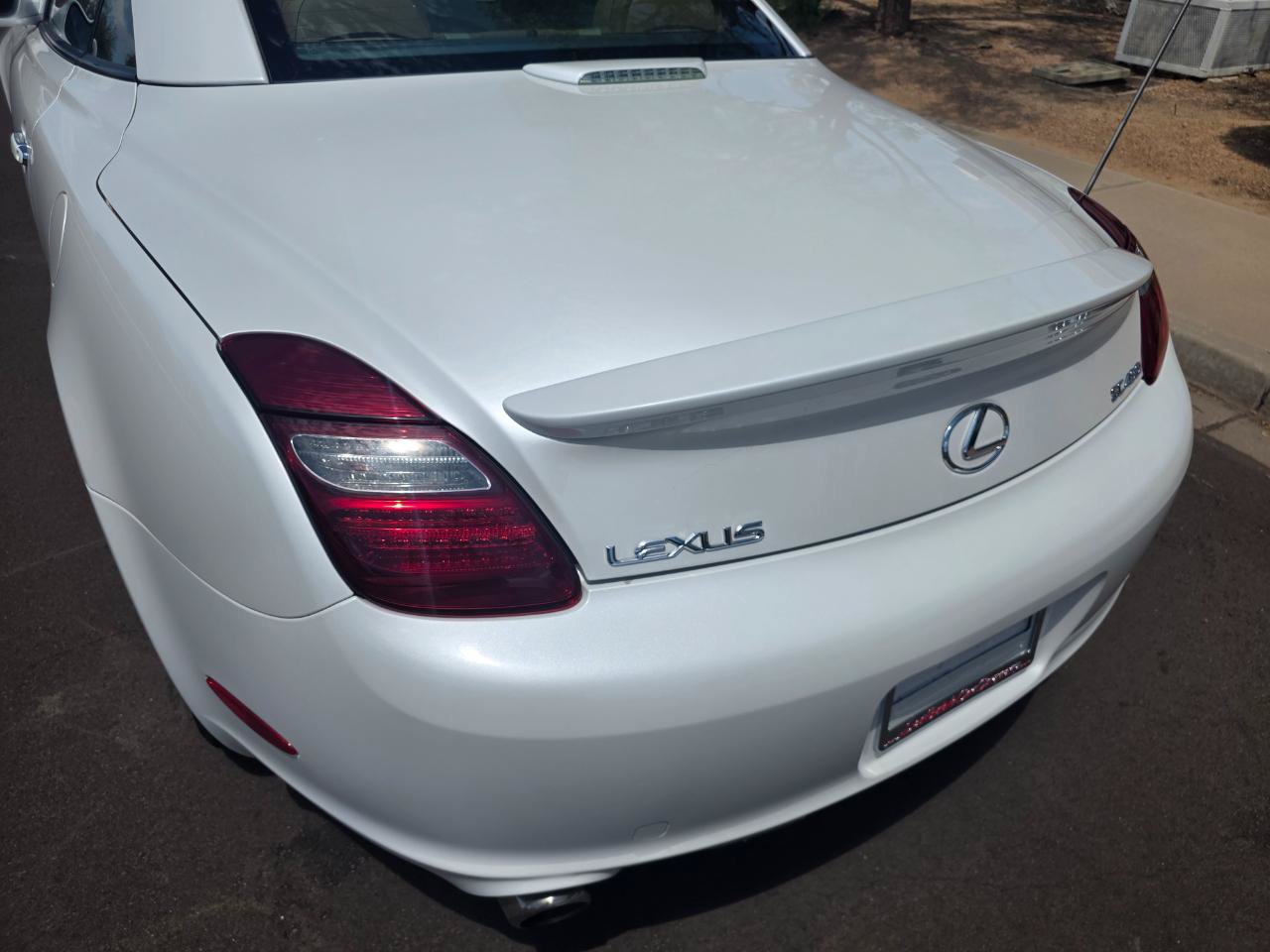 Used 2008 Lexus SC 430 Convertible RWD image 22