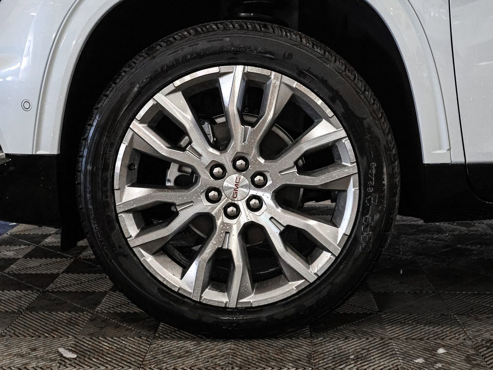 New 2026 GMC Acadia Denali w/ Super Cruise Package image 19