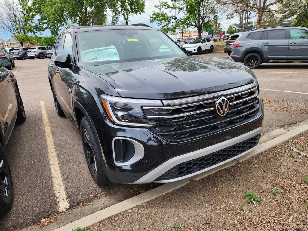 New 2026 Volkswagen Atlas Peak Edition