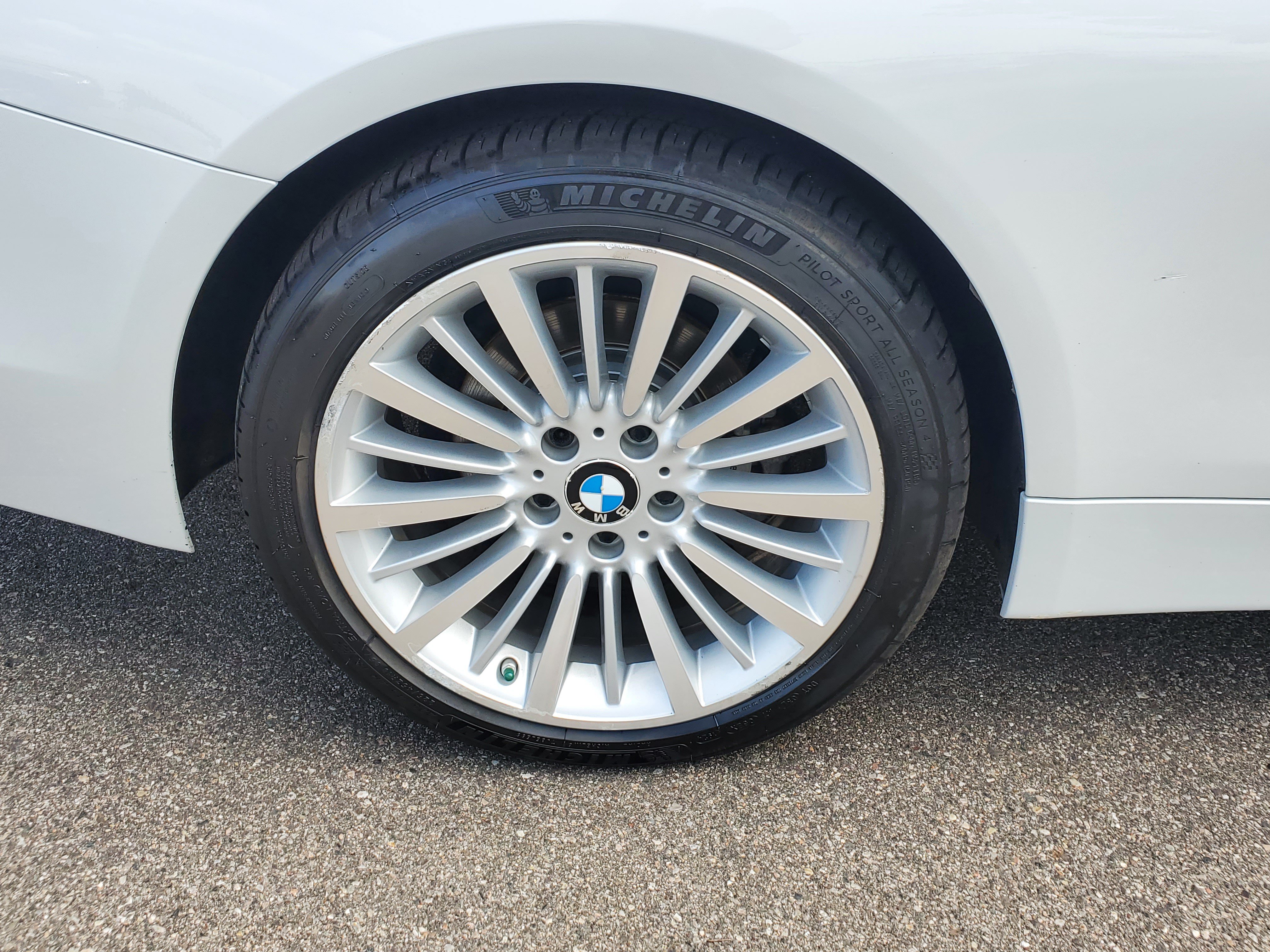 Used 2016 BMW 428i xDrive Convertible AWD/4WD image 32