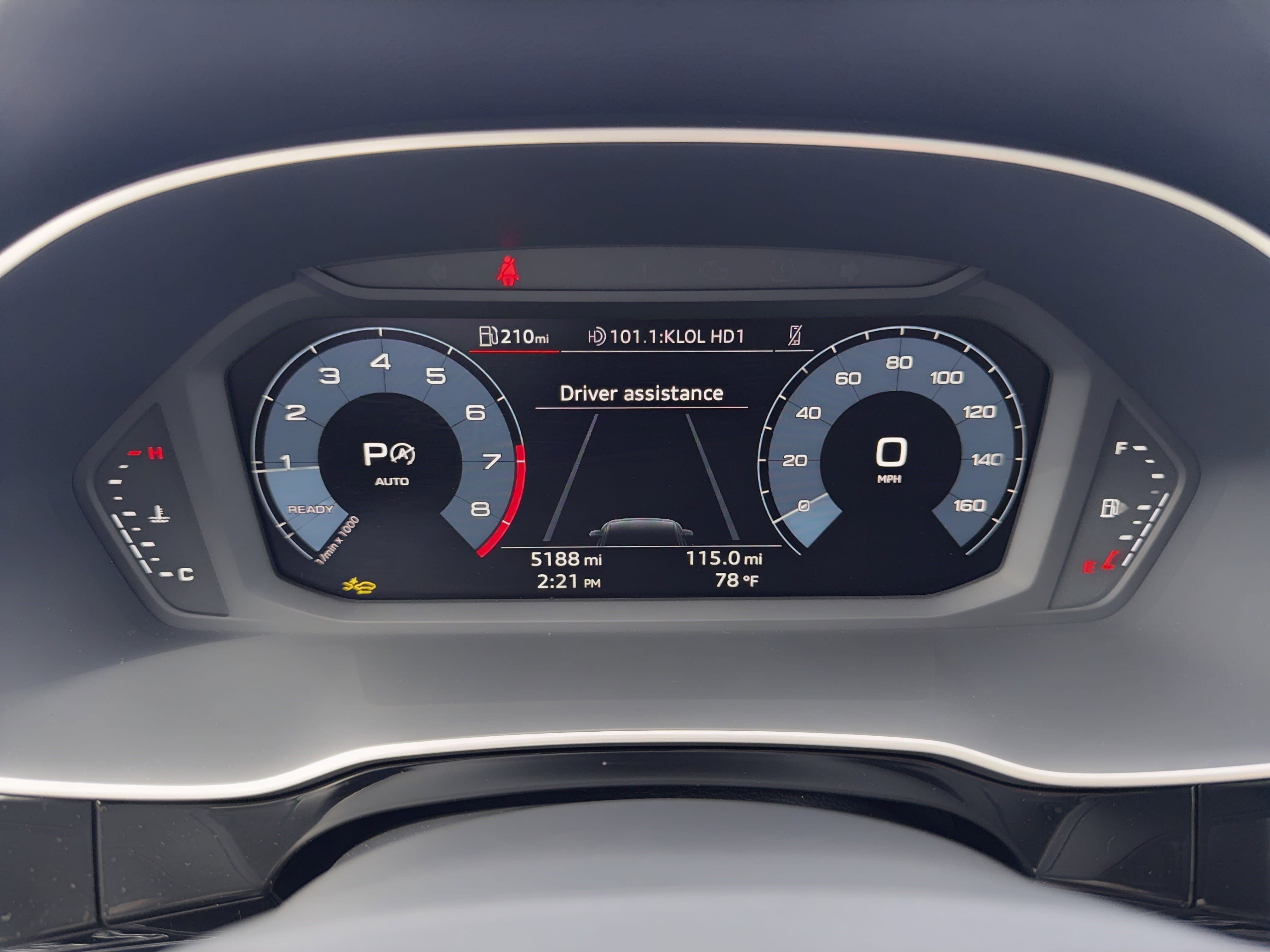 Used 2025 Audi Q3 2.0T Premium w/ Convenience Package AWD/4WD image 26