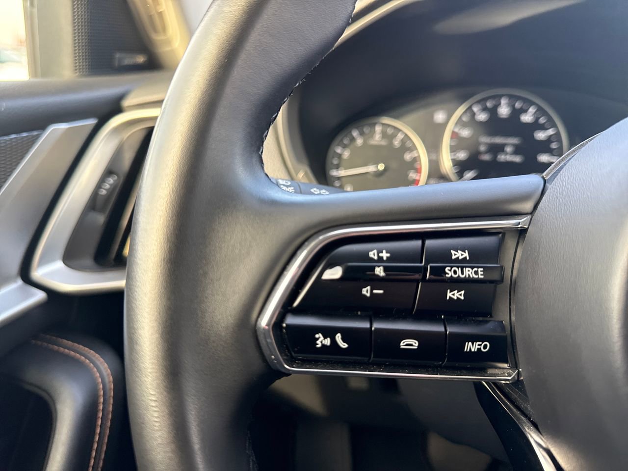 Used 2024 MAZDA CX-90 3.3 Turbo w/ Premium Package image 29