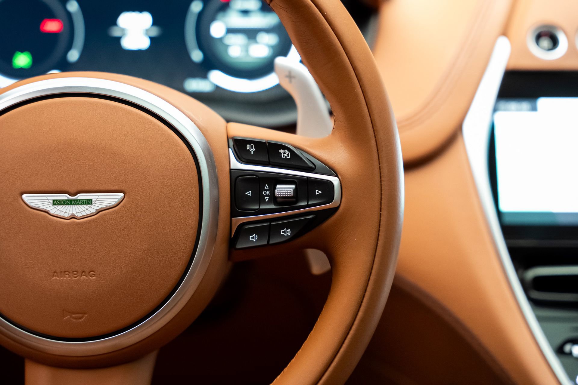 Used 2023 Aston Martin DBX 707 AWD/4WD image 47