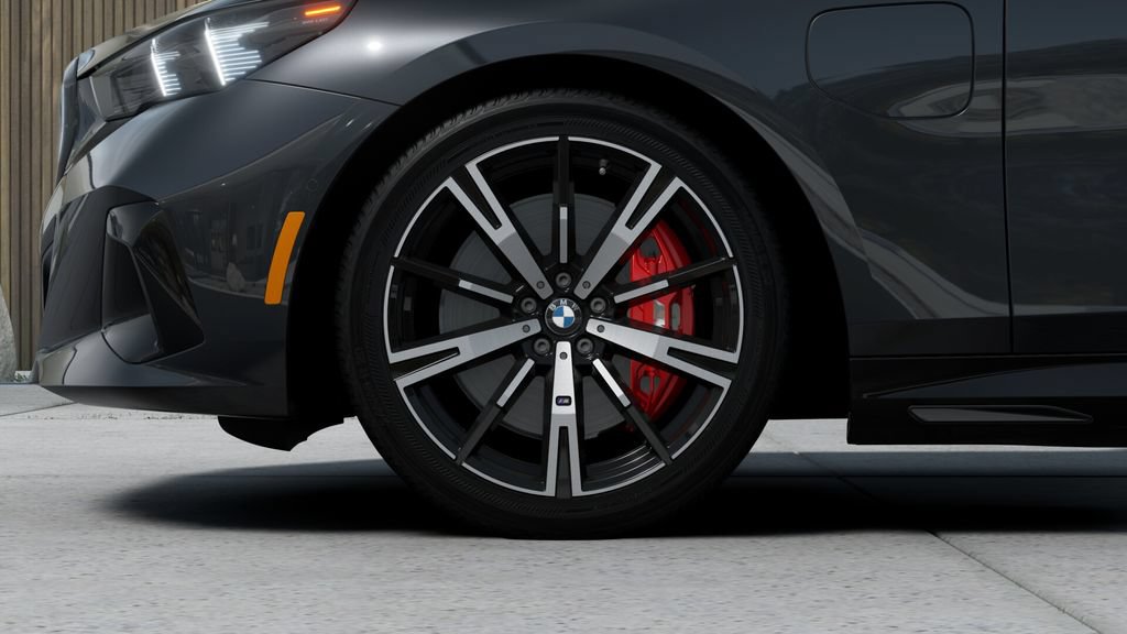 New 2027 BMW 550e xDrive AWD/4WD image 7