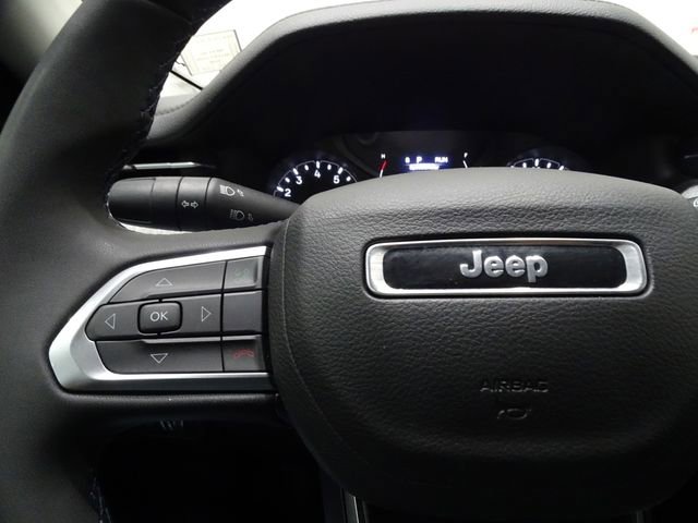 Used 2022 Jeep Compass Latitude image 23