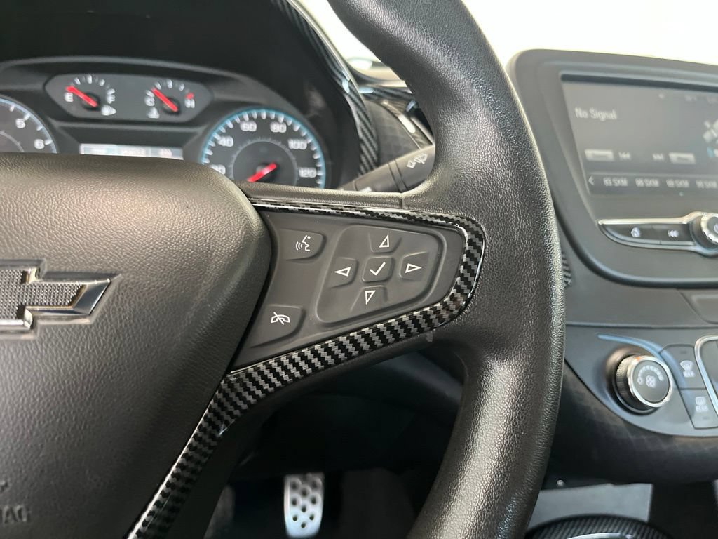 Used 2017 Chevrolet Malibu LT FWD image 7