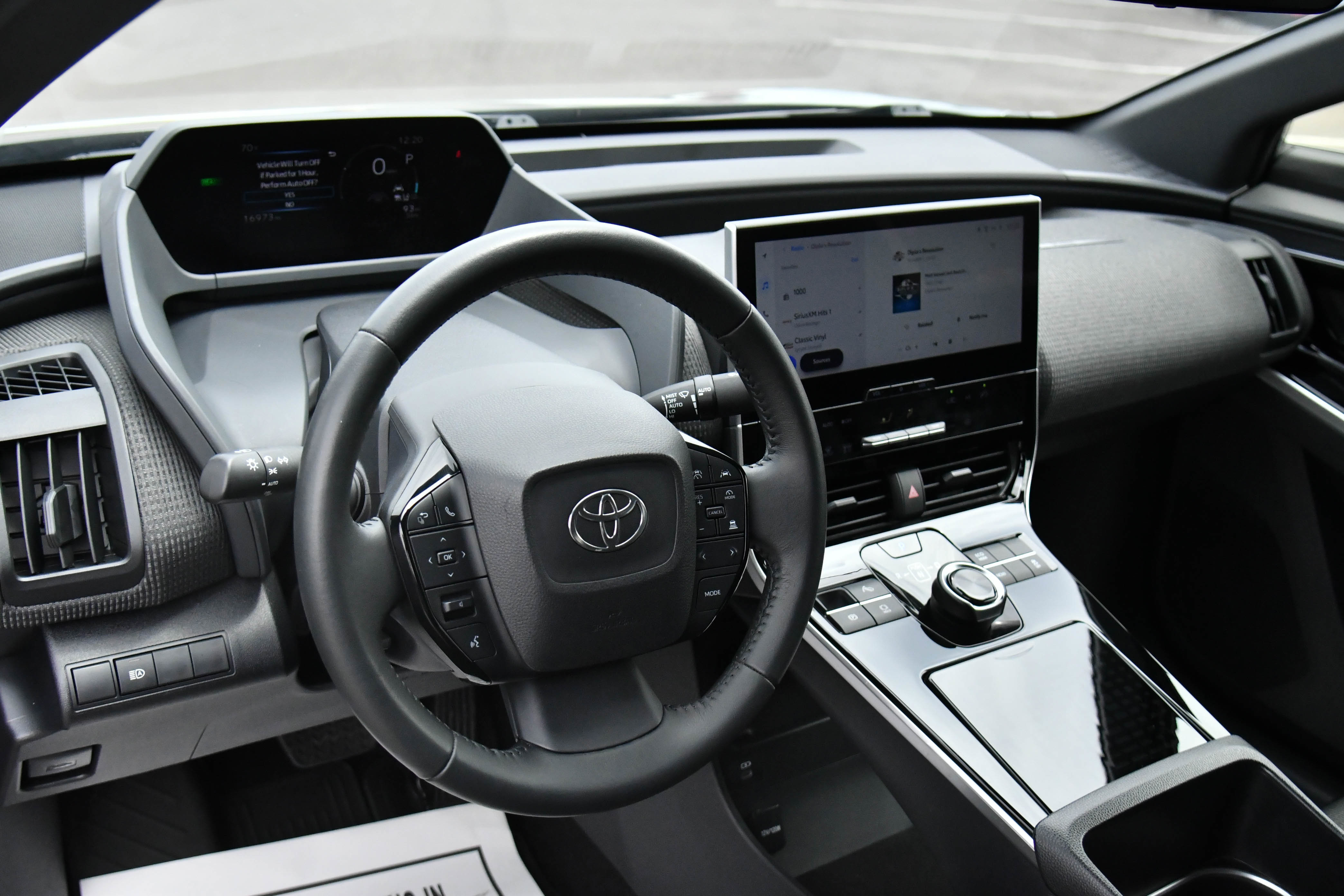 Used 2023 Toyota bZ4X FWD image 14