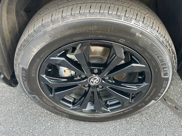 Used 2023 Toyota RAV4 XSE AWD/4WD image 10