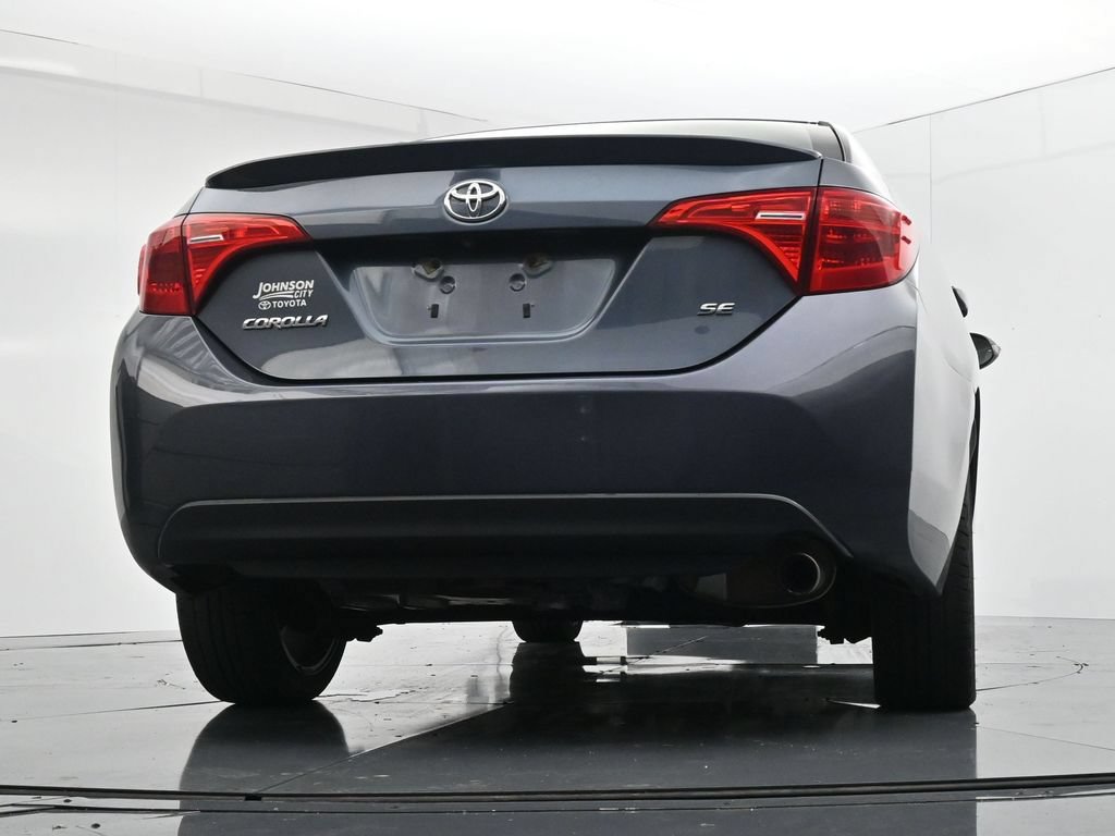 Used 2017 Toyota Corolla SE w/ Carpet Mat Package (TMS) FWD image 27