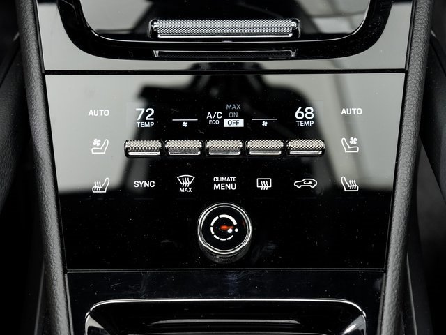 Certified 2025 Porsche Cayenne image 20