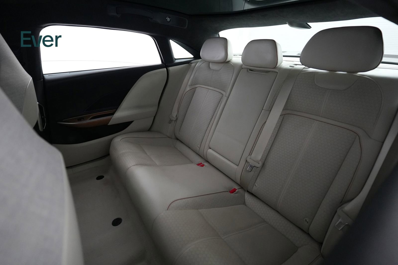 Used 2023 Lucid Air Grand Touring image 24