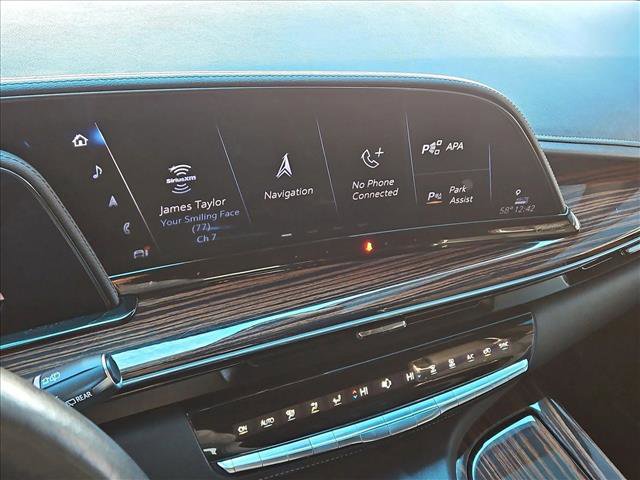 Used 2023 Cadillac Escalade ESV Premium Luxury w/ Performance Package image 15