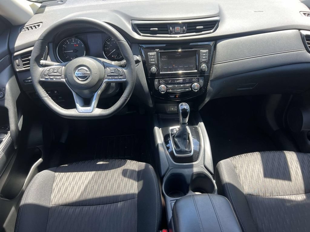 Used 2020 Nissan Rogue SV AWD/4WD image 11
