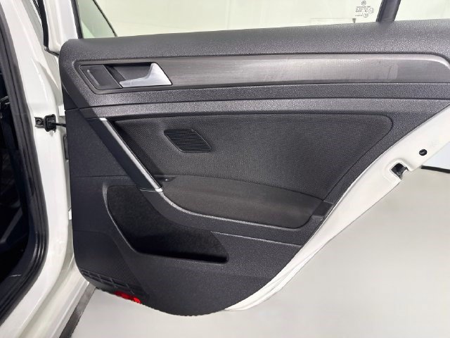 Used 2019 Volkswagen GTI SE FWD image 26