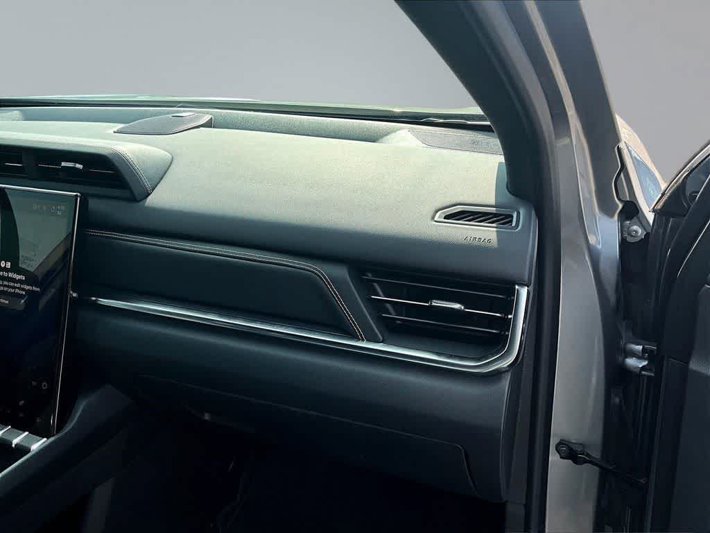 Used 2025 GMC Terrain Elevation AWD/4WD image 28