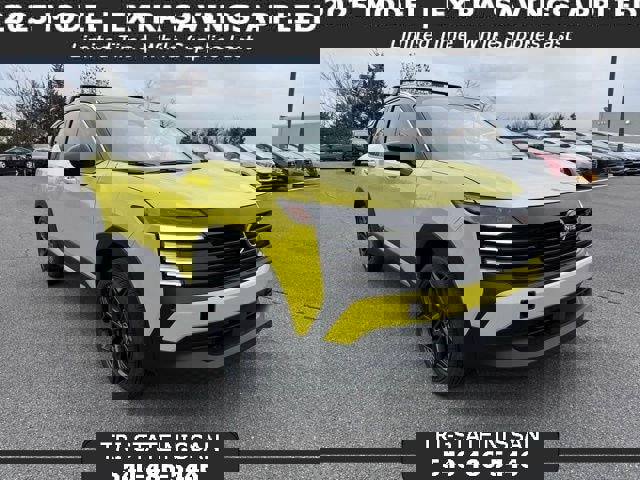 New 2025 Nissan Kicks SR