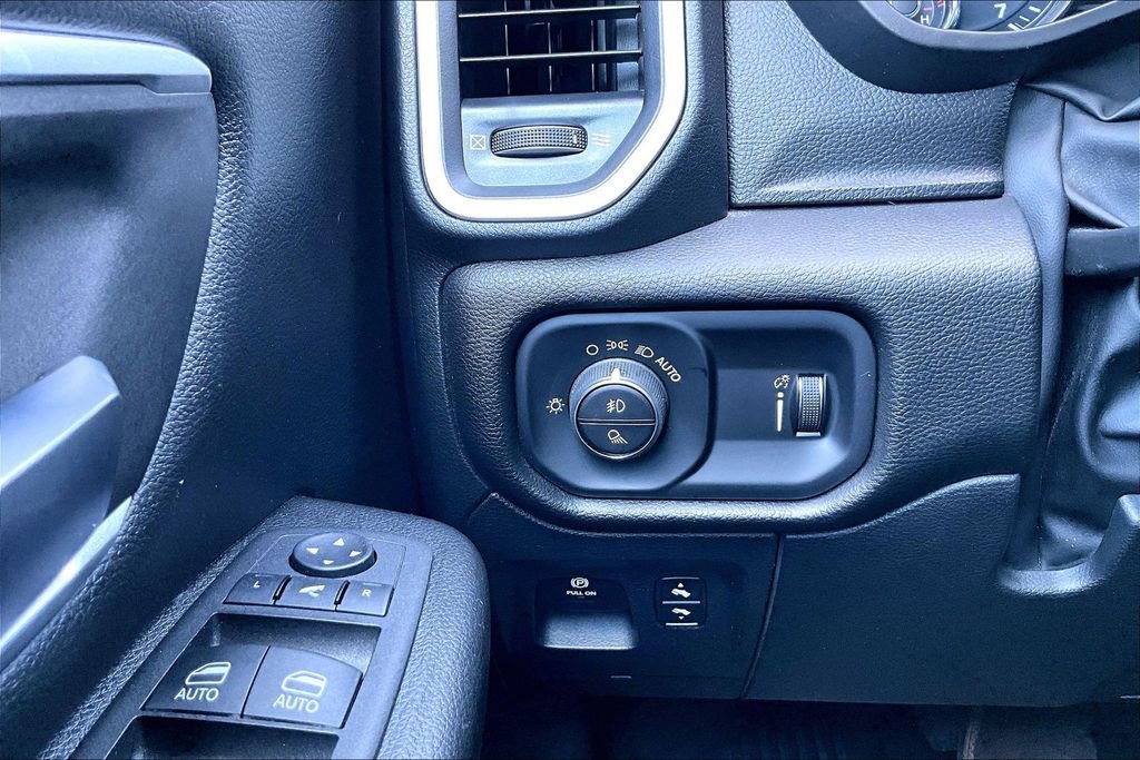 Used 2023 RAM 1500 Lone Star AWD/4WD image 17