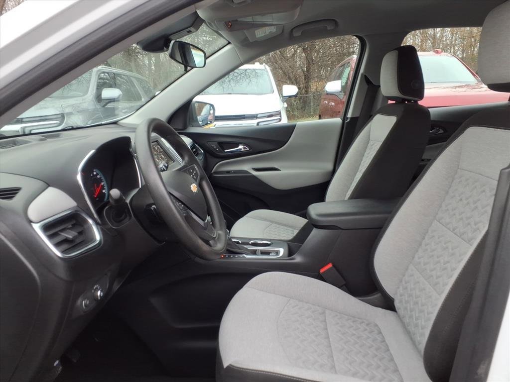 Used 2023 Chevrolet Equinox LS image 12