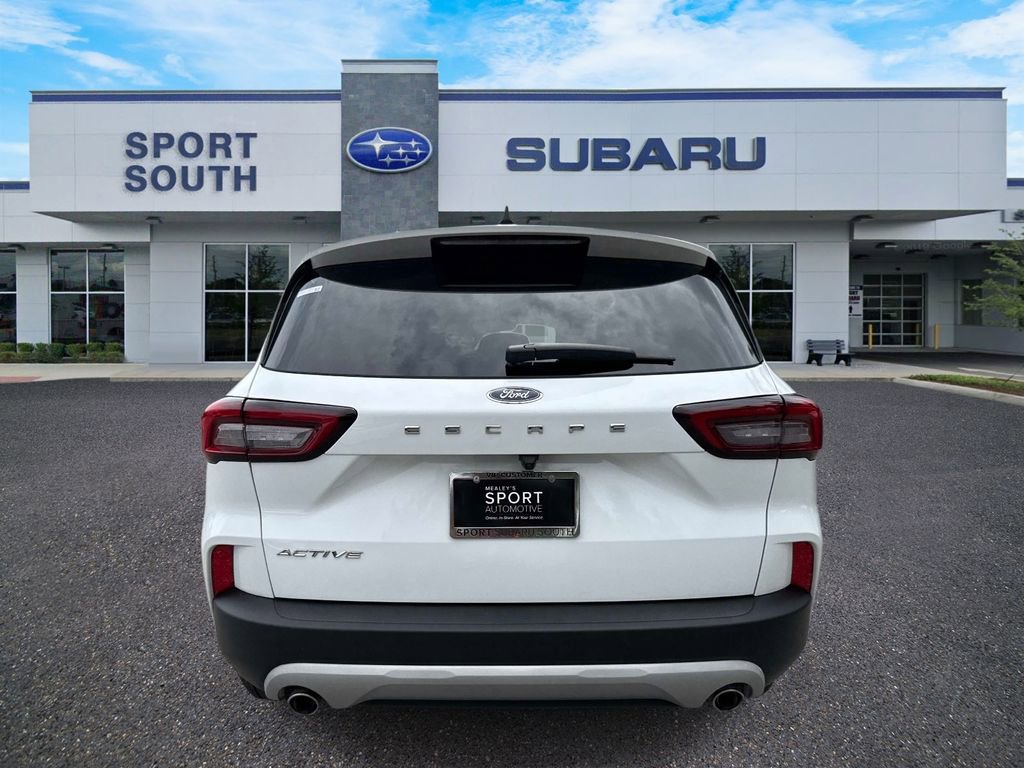 Used 2023 Ford Escape Active FWD image 4