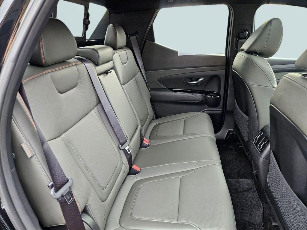 Certified 2025 Hyundai Santa Cruz Limited image 28