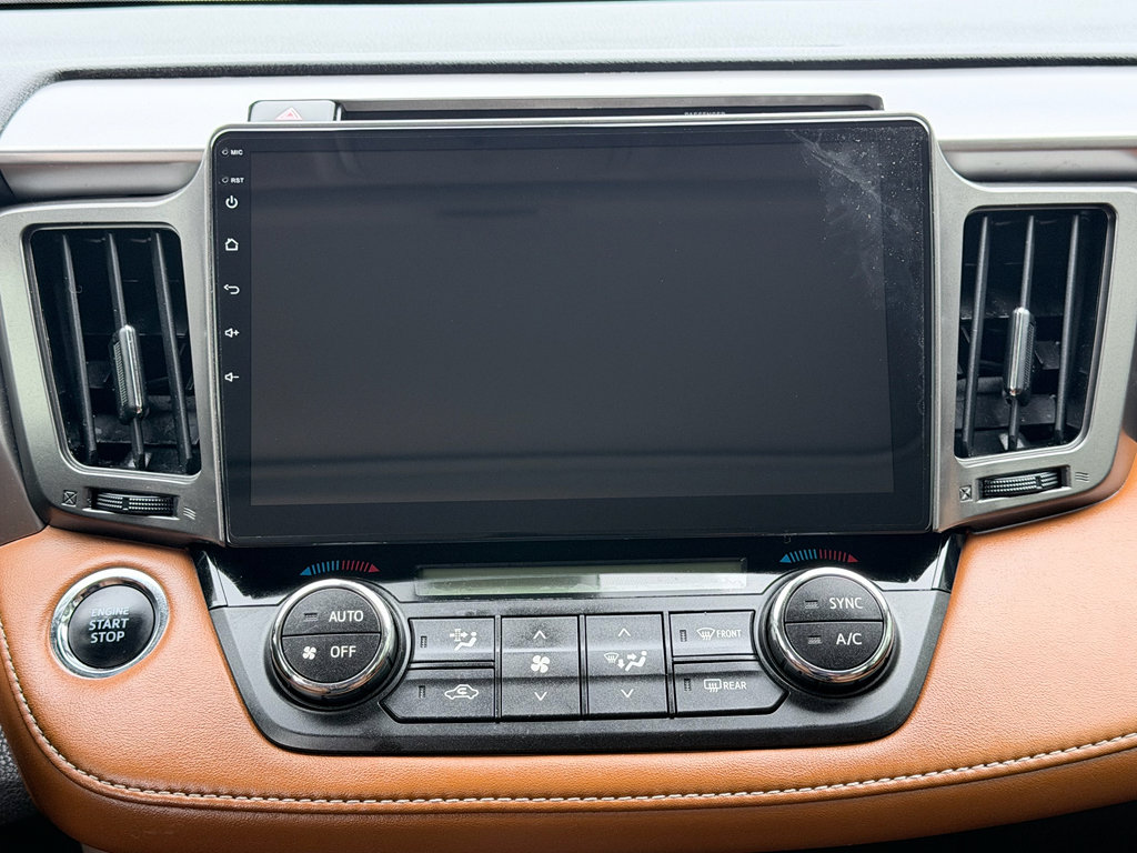 Used 2018 Toyota RAV4 Limited image 19