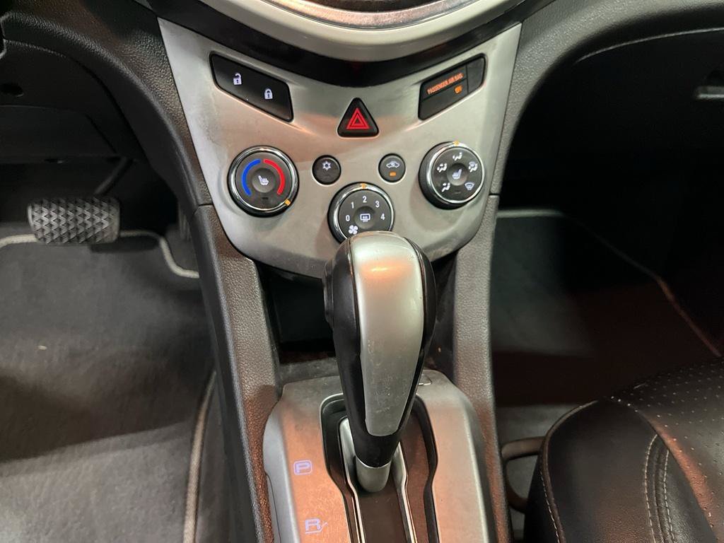 Certified 2018 Chevrolet Sonic Premier FWD image 16