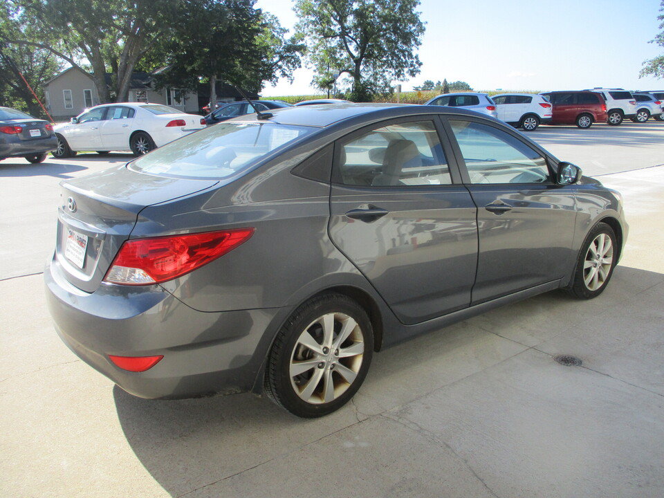 Used 2012 Hyundai Accent GLS w/ Premium Pkg 3 FWD image 15