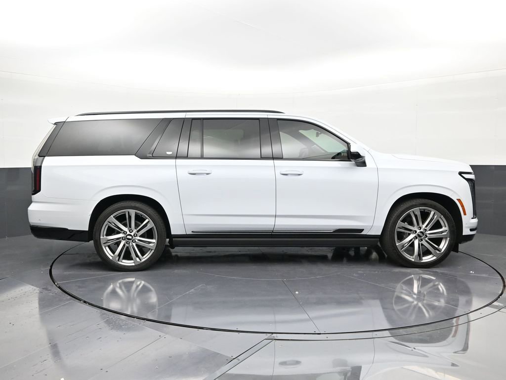 Certified 2026 Cadillac Escalade ESV Platinum Sport AWD/4WD image 6