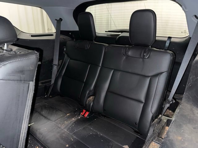 Used 2022 Ford Explorer XLT w/ Equipment Group 202A AWD/4WD image 19