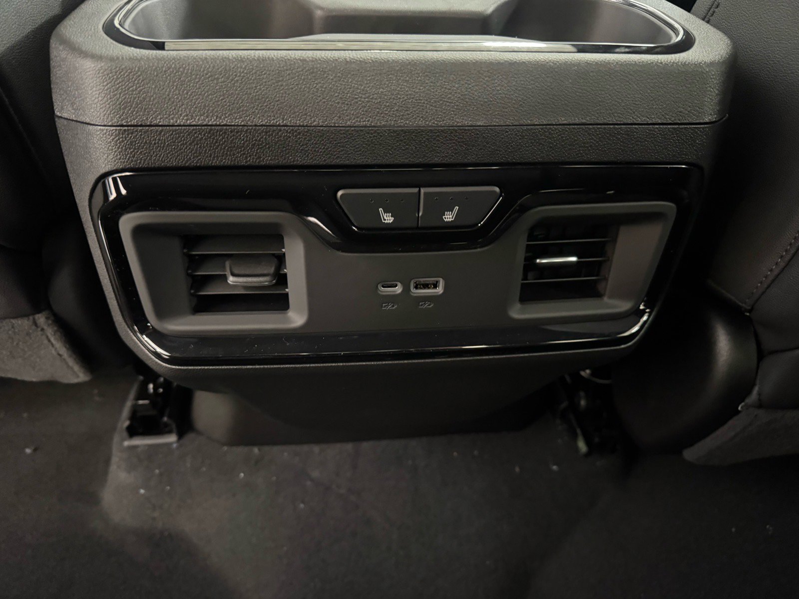 New 2026 GMC Sierra 2500 AT4 w/ AT4 Premium Plus Package image 11