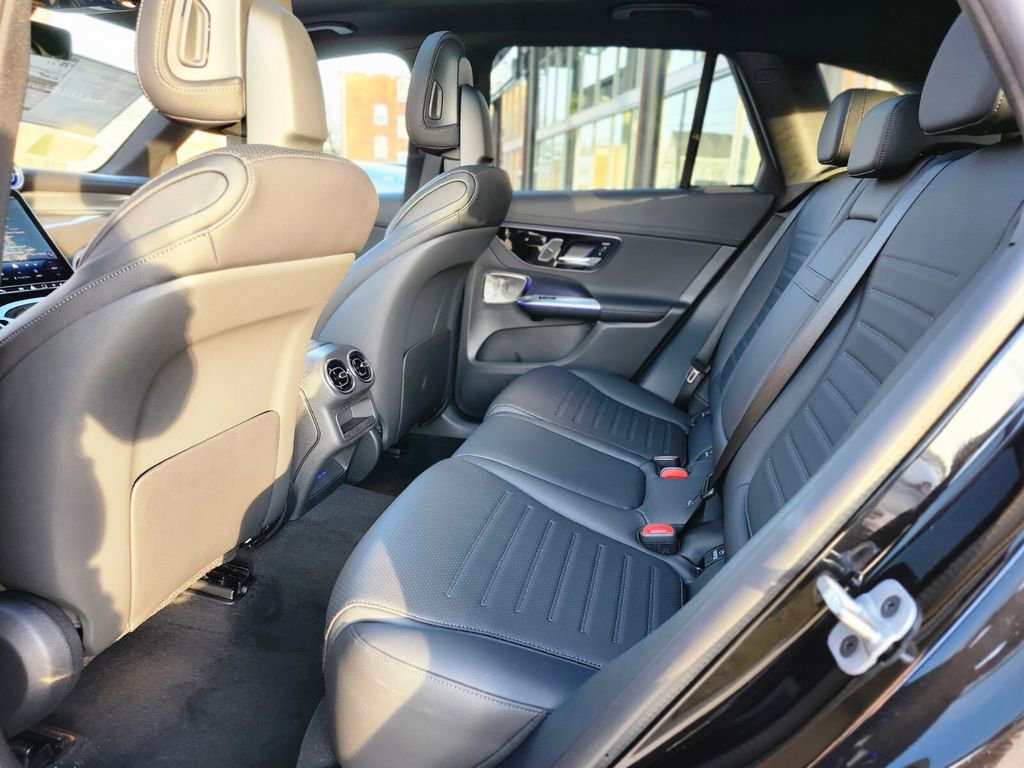 New 2026 Mercedes-Benz GLC 300 4MATIC image 16