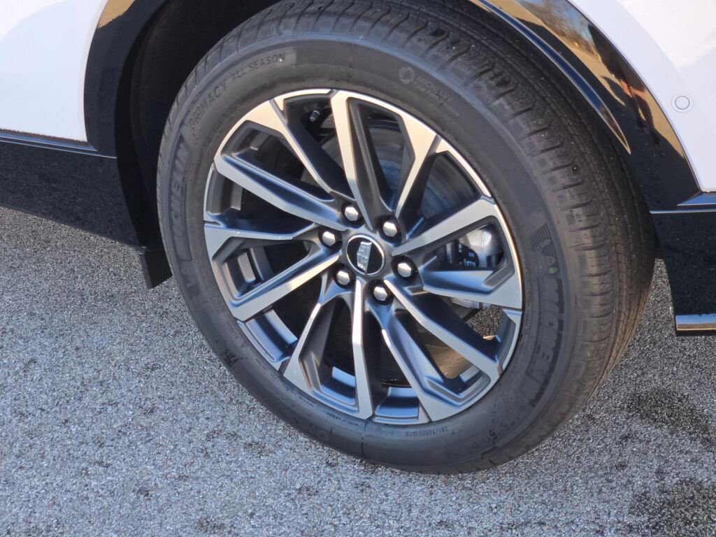 New 2026 Cadillac Lyriq Premium Sport image 15