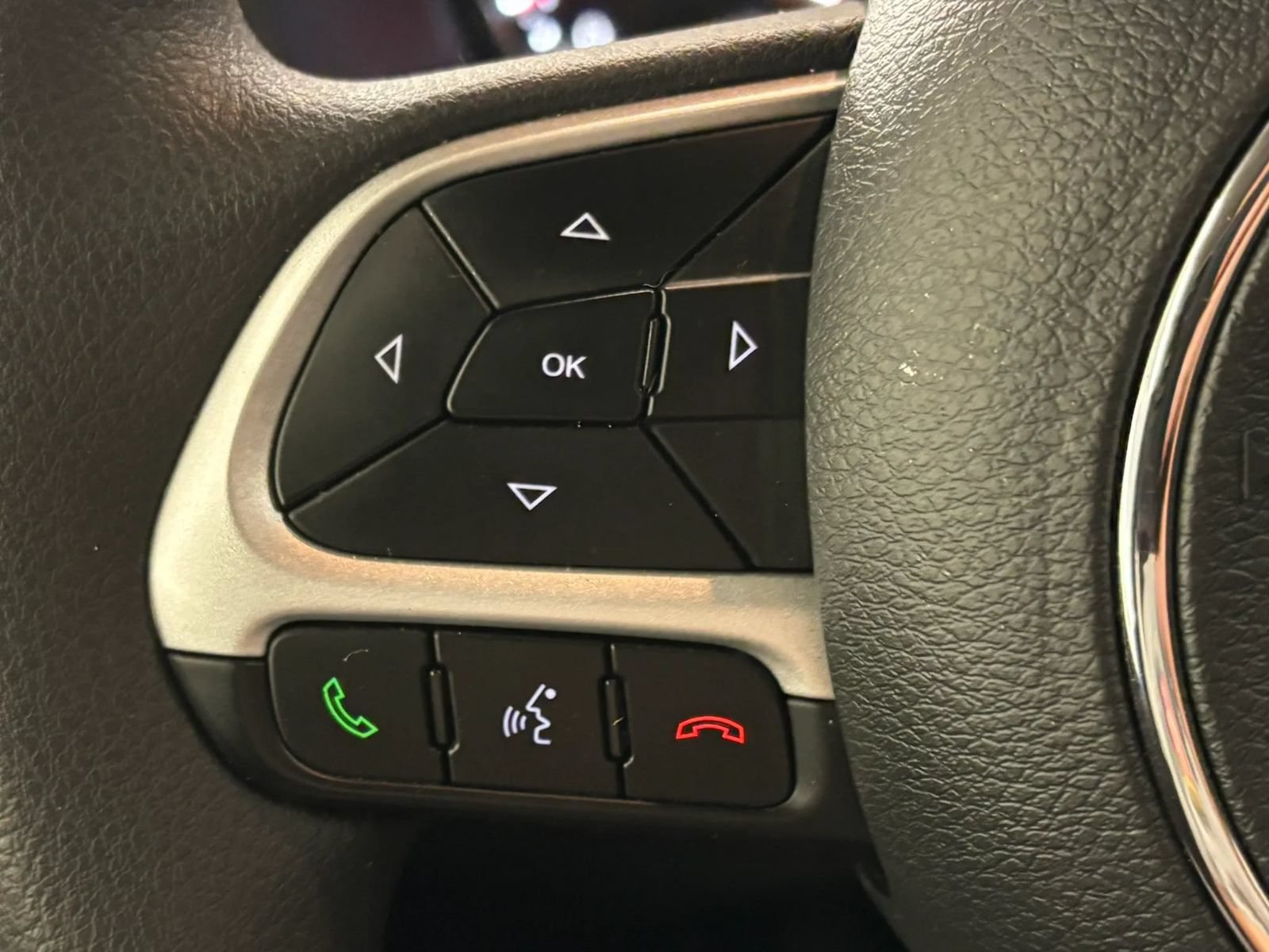 Used 2020 Jeep Renegade Sport FWD image 46