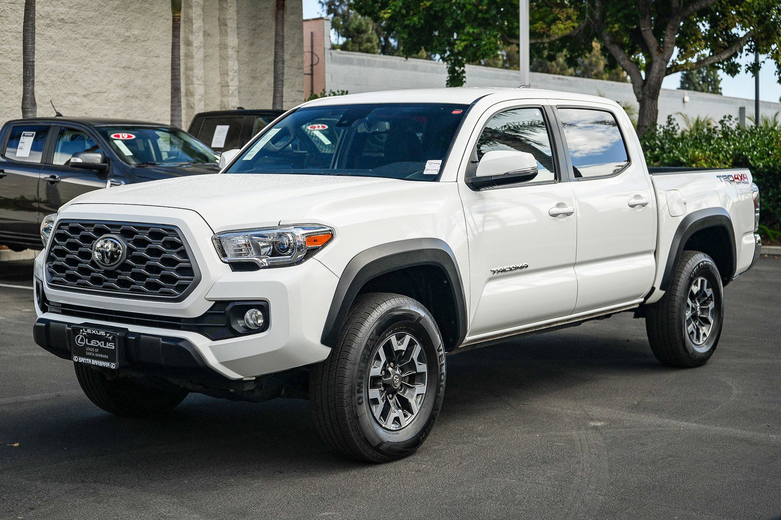 Used 2023 Toyota Tacoma TRD Off-Road AWD/4WD image 3