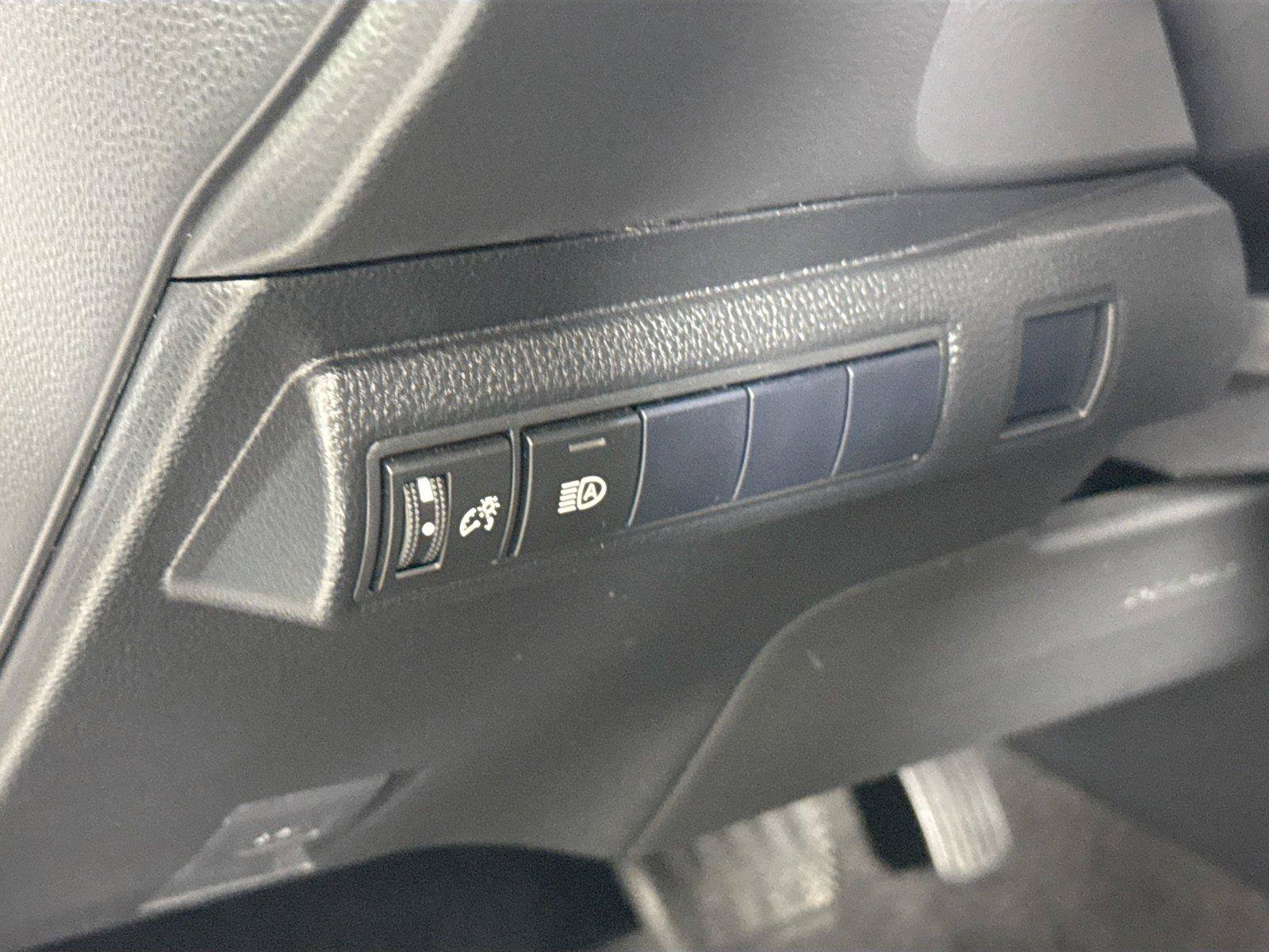 Certified 2022 Toyota Corolla SE FWD image 14